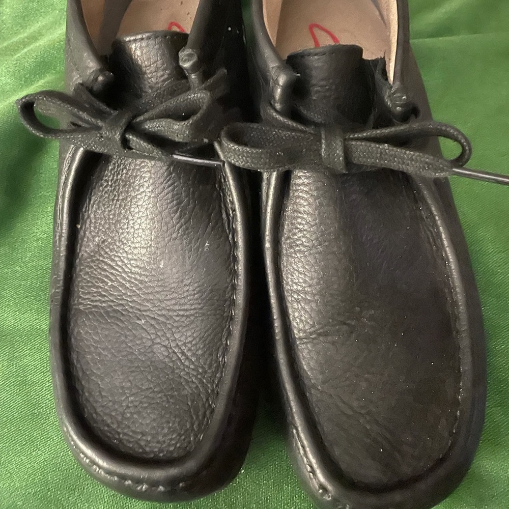Clarks men shoes size 10M
